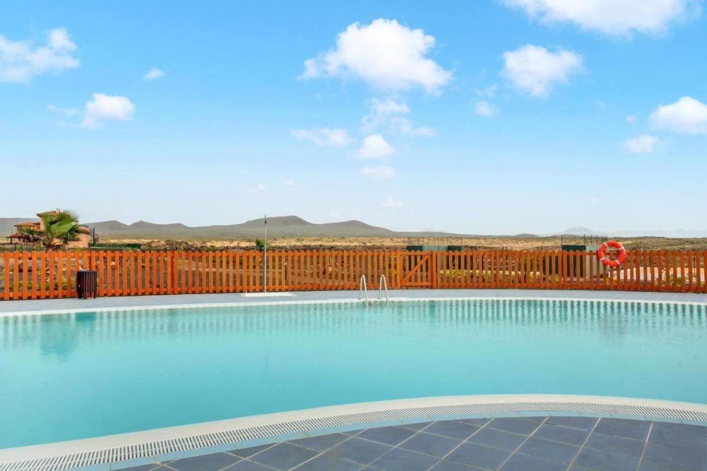Villa Majanicho Con Piscina Lajares Exterior photo